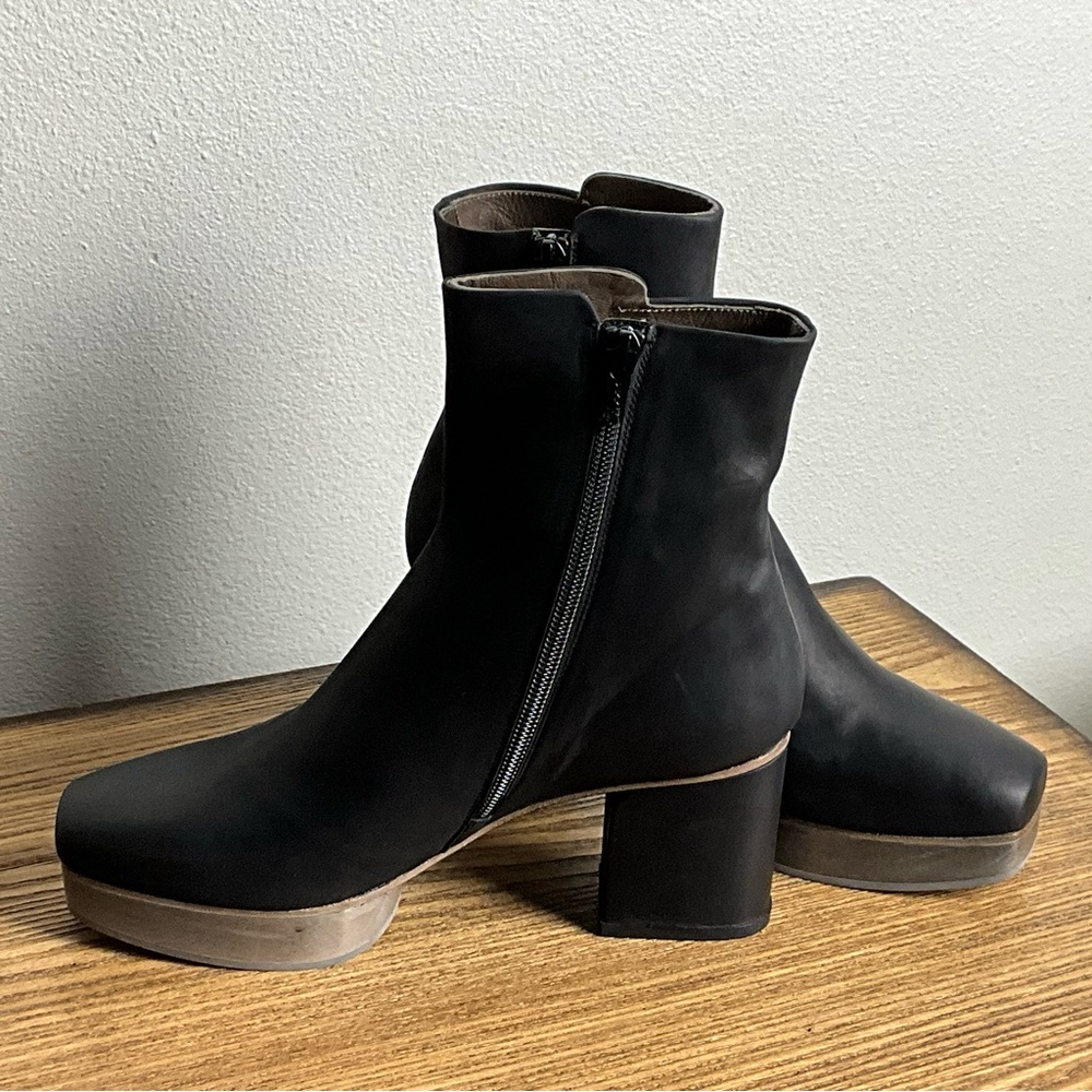 Coclico Rana Black Leather Heeled Ankle Boot, New in Box - Picture 3 of 11